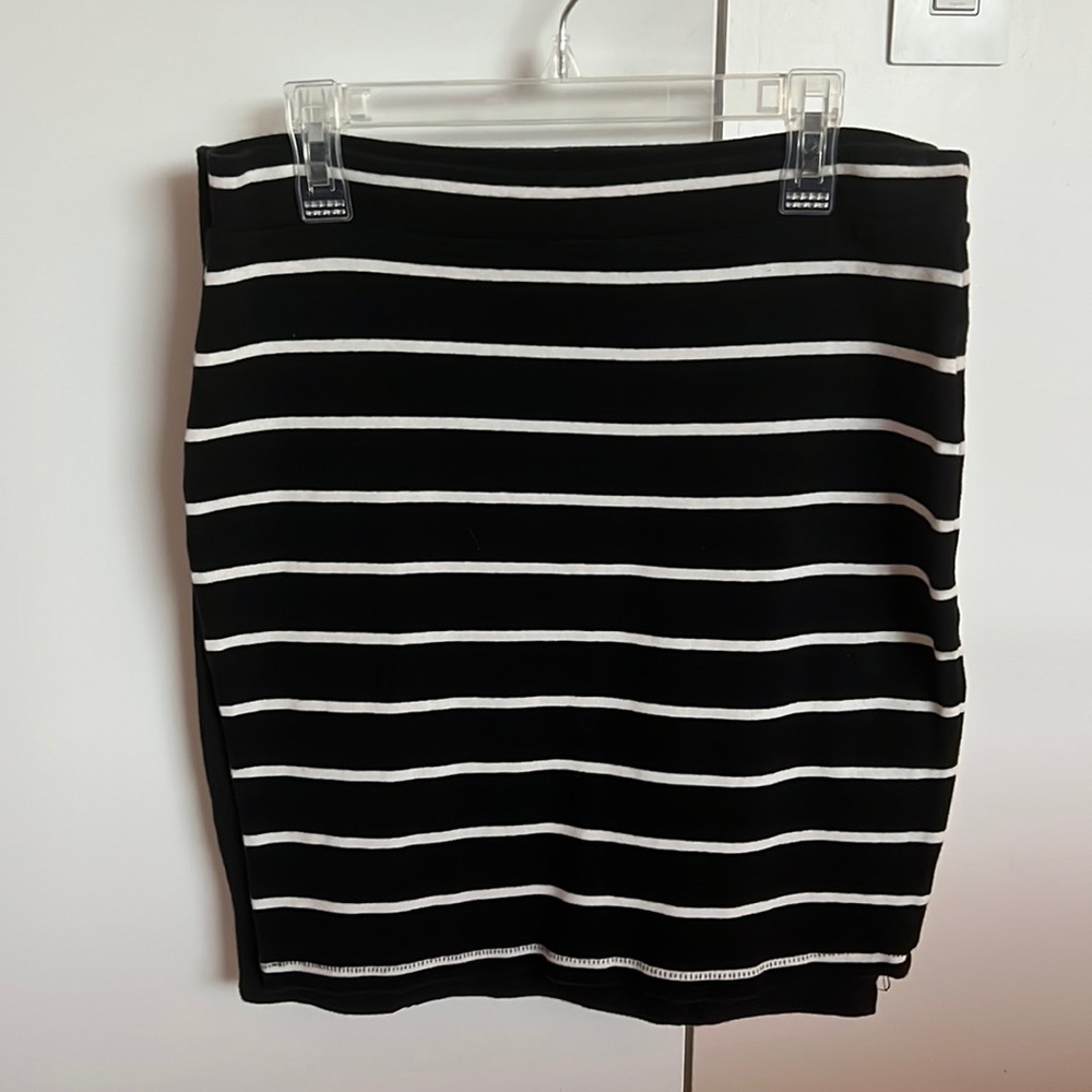 Black and White Pencil Skirt